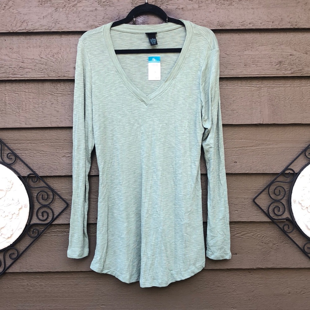 Rue 21 long sleeve mint top